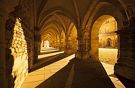 Le cloître de l'abbaye.