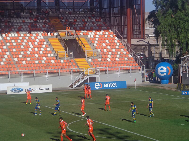 File:Cobreloa-Everton-2016.JPG