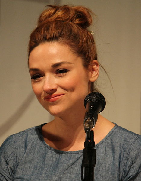 File:Crystal Reed Comic-Con 2012.jpg