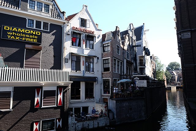 File:De Wallen, Amsterdam, Netherlands - panoramio (25 ...