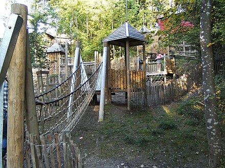 Chevetogne Provincial Park - Play area