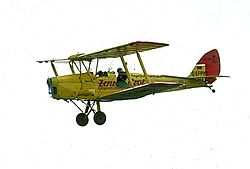 Doppeldecker DH82A Flugschule Fehlhaber (1972-09-24).jpg