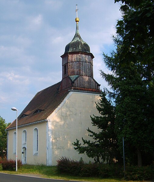 File:Dorfkirche Gorden b.jpg