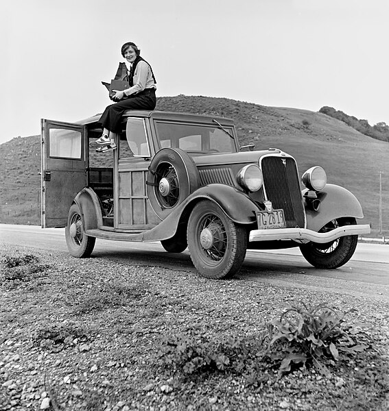 File:Dorothea Lange atop automobile in California.jpg