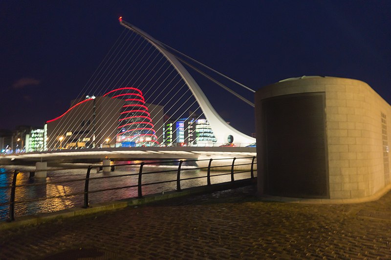 File:Dublin Docklands At Night (6540421365).jpg