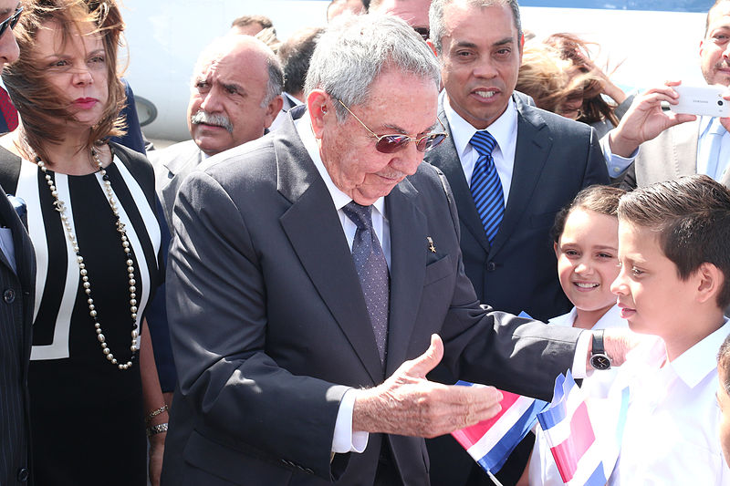 File:ELAC 2015 Llegada RaulCastro PresidenciaCR 27012015 IMG 7993.JPG