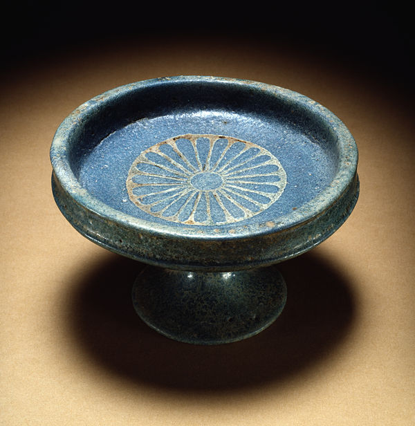 Blue faience saucer and stand, New Kingdom (1400–1325 BC)