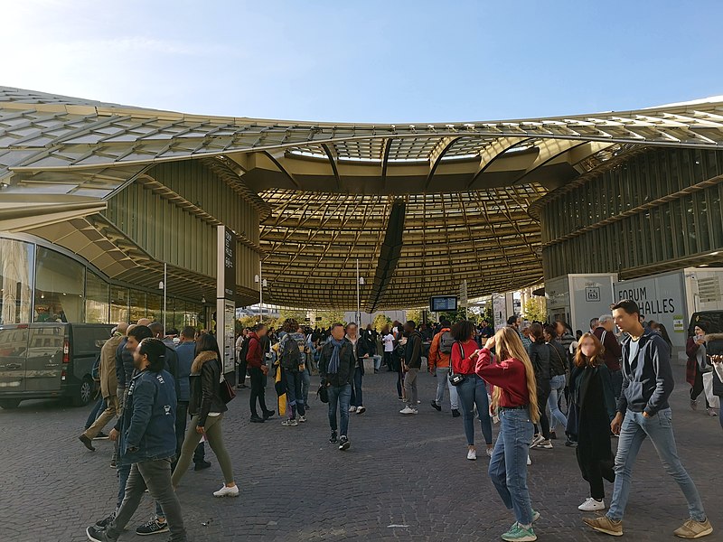 File:Entrée Est Canopée Halles Paris 1.jpg