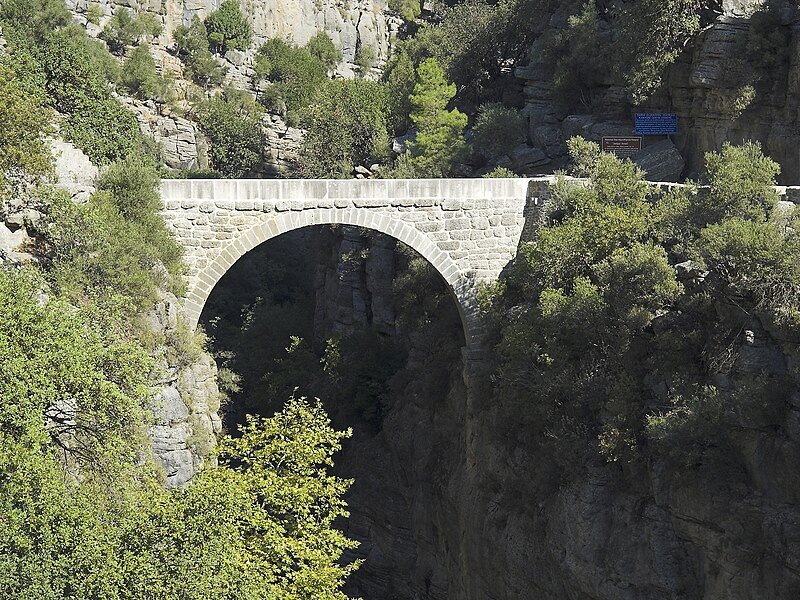 File:Eurymedon Bridge, Selge, Turkey. Pic 12.jpg