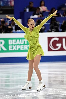 Eva-Lotta Kiibus bei den Weltmeisterschaften 2019.jpg