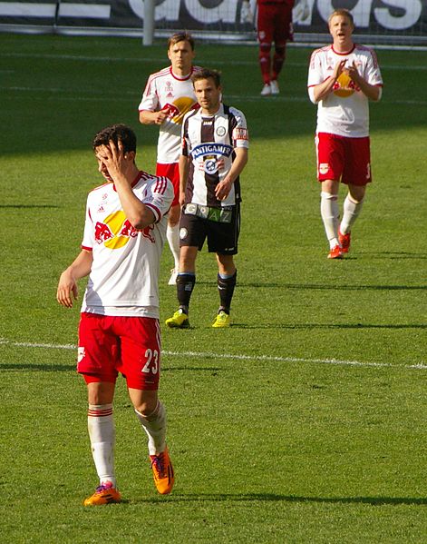 File:FC Red Bull Salzburg geg SK Sturm Graz 20.JPG