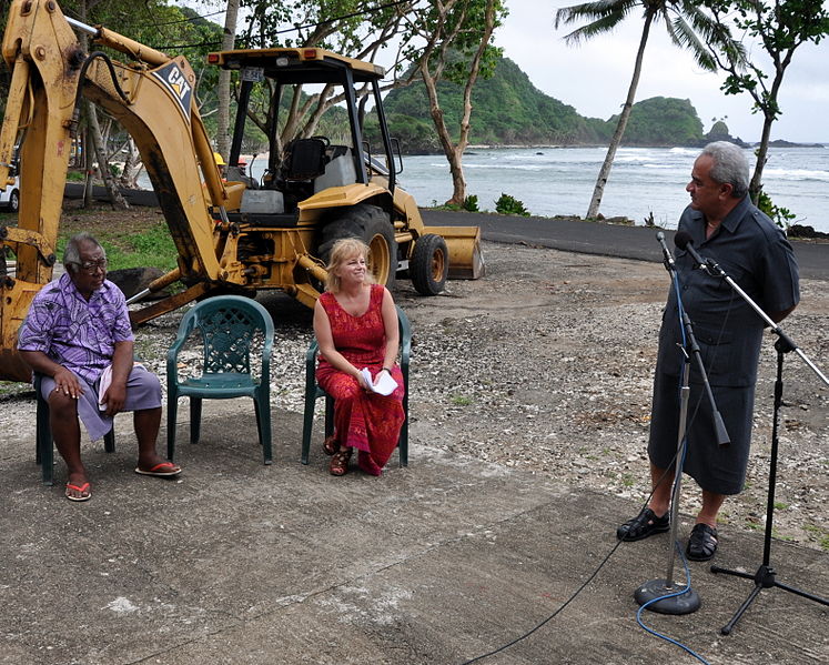 File:FEMA - 42779 - Gov. Tulafono Announces Start of First FEMA-built Home.jpg