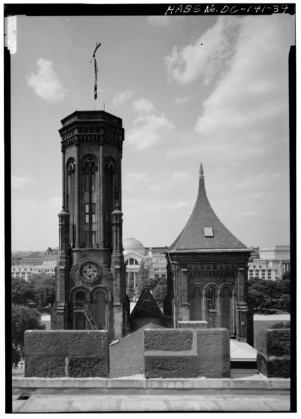 File:FLAG and NORTH TOWERS FROM SOUTH TOWER ROOF, LOOKING NORTH - Smithsonian Institution Building, 1000 Jefferson Drive, between Ninth and Twelfth Streets, Southwest, Washington, HABS DC,WASH,520B-34.tif