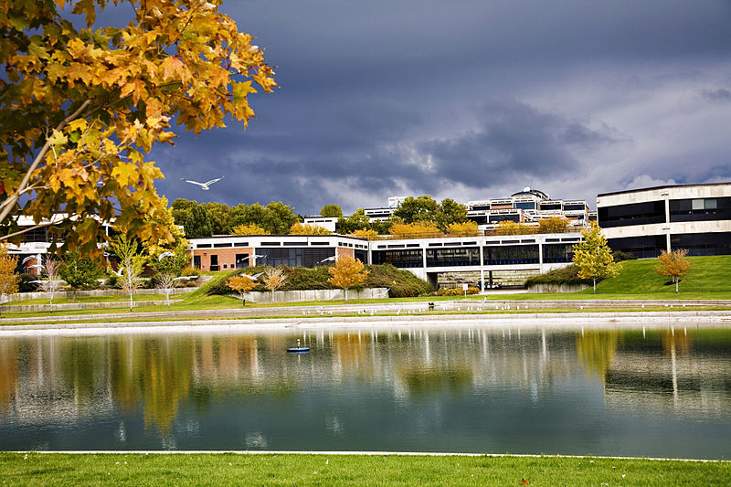 File:Fall Campus0005 (2459905064) (2).jpg