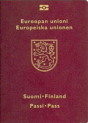A capa de um passaporte biométrico finlandês com um chip sem contato.  Emitido desde 21 de agosto de 2006