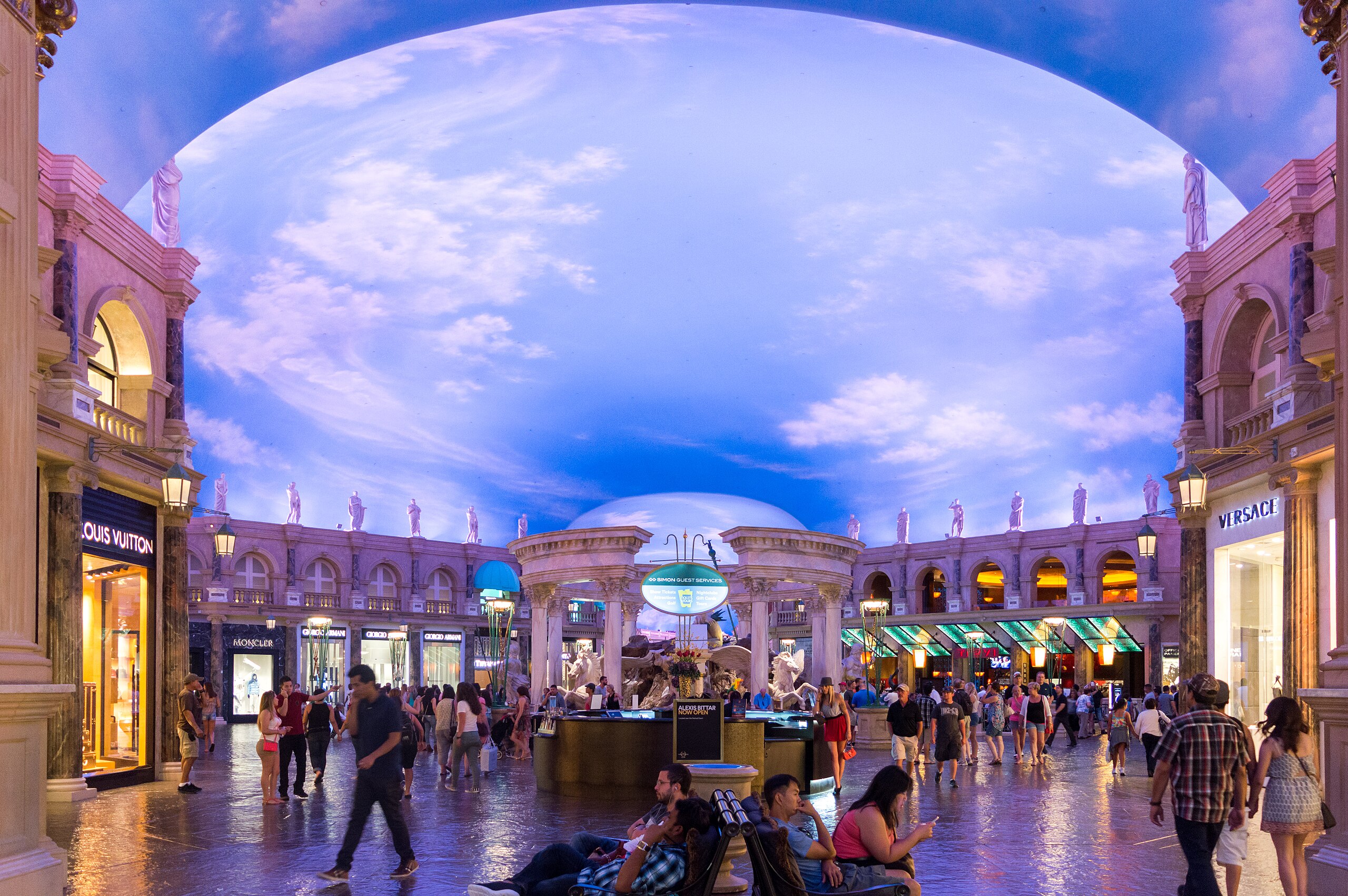 File:Fountain of the Gods, Caesars Palace (Las Vegas) (2).jpg - Wikimedia  Commons