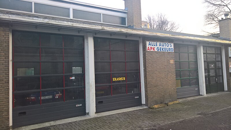 File:Garage Moerwijk, The Hague (2018) 02.jpg