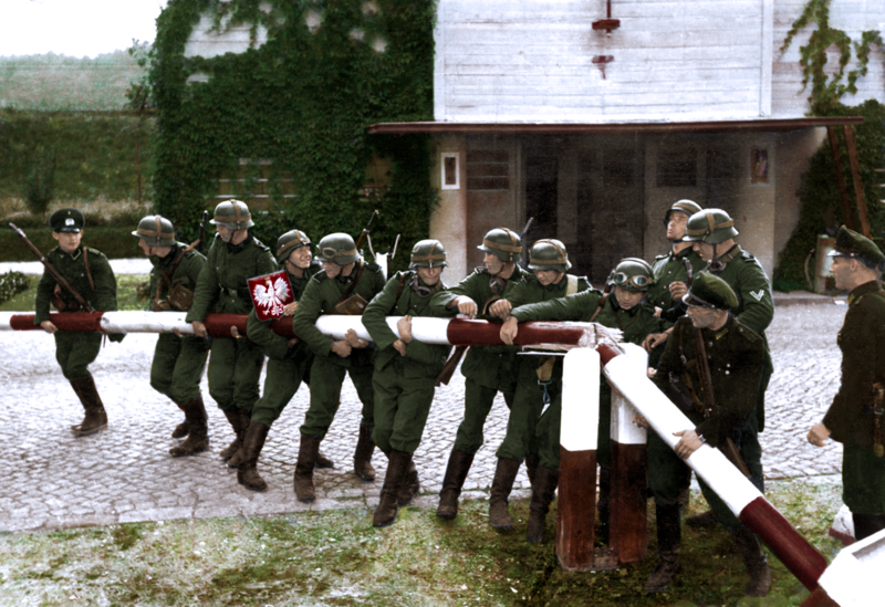 File:German soldiers remove the Polish border crossing in Sopot during the first stages of the Invasion of Poland (48661789227).png