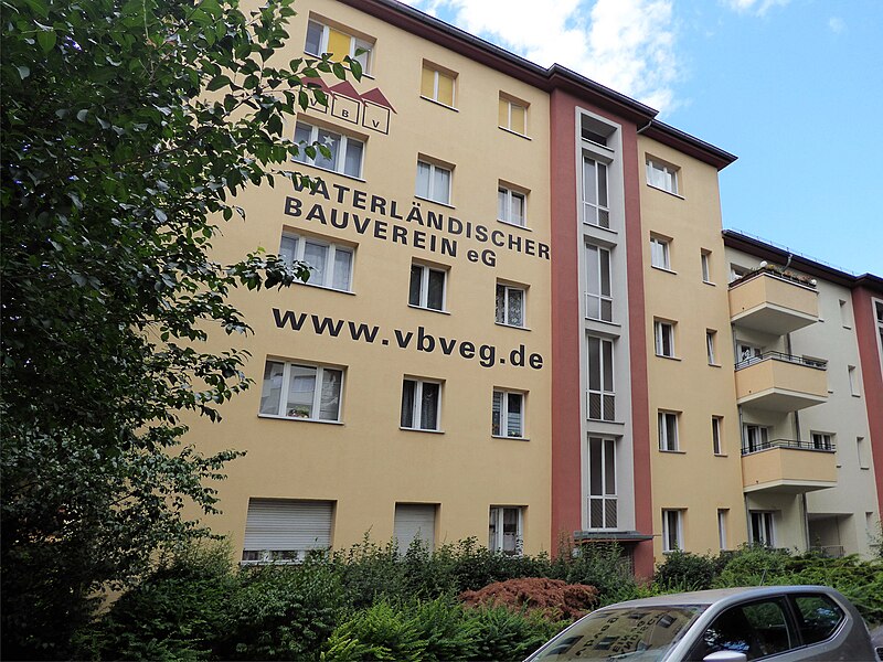 File:Gesundbrunnen Wilhelm-Kuhr-Straße Vaterländischer Bauverein.jpg