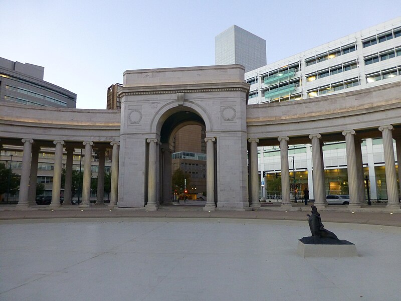 File:Greek amphitheater at Civic Center Park.jpg