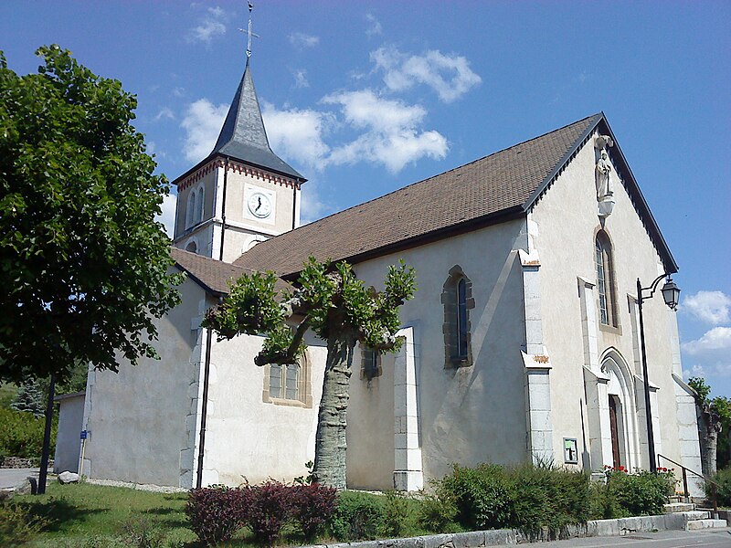 File:Grilly (01) - Eglise St-Benoît.JPG