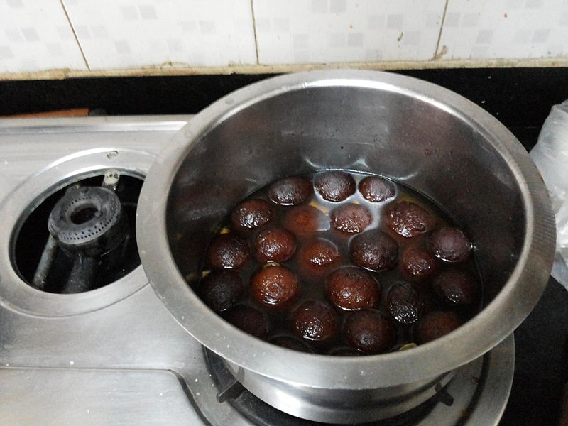 File:Gulab jamun 2.jpg