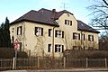 Doppelwohnhaus Ringstraße 47/49 auf dem Gelände des Isar-Amper-Klinikum München-Ost (zuvor Bezirkskrankenhaus Haar, davor Kreis-Heil- und Pflegeanstalt Haar) in Haar, Landkreis München, Regierungsbezirk Oberbayern, Bayern. Als Baudenkmal unter Aktennummer D-1-84-123-9 in der Bayerischen Denkmalliste aufgeführt.