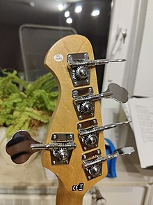 Harley Benton Bass Headstock.jpg