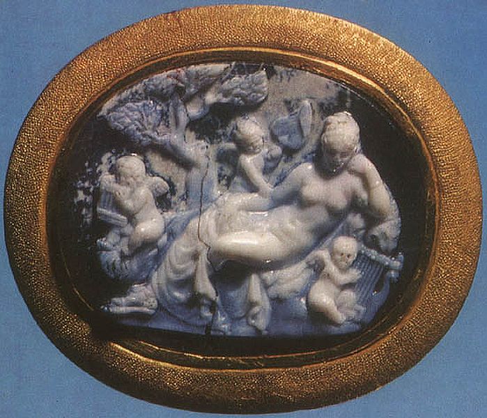 File:Hermaphroditus and Erotes. Onyx. 1st century B.C..jpg