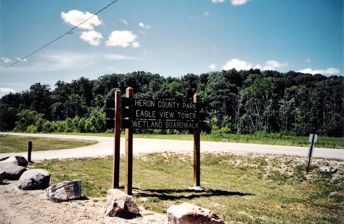 File:Heron County Park.jpg