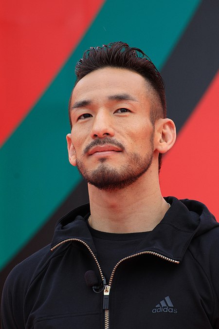 Tập tin:Hidetoshi Nakata in Okinawa.jpg