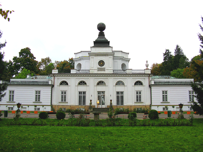 Jak dojechać komunikacją do Pałac w Jabłonnie - O miejscu docelowym