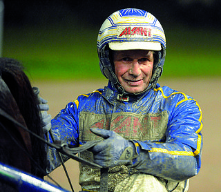 <span class="mw-page-title-main">Jorma Kontio</span> Finnish Harness racing driver (born 1953)