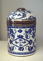 Kangxi era porcelain with French silver mount, 1717-1722