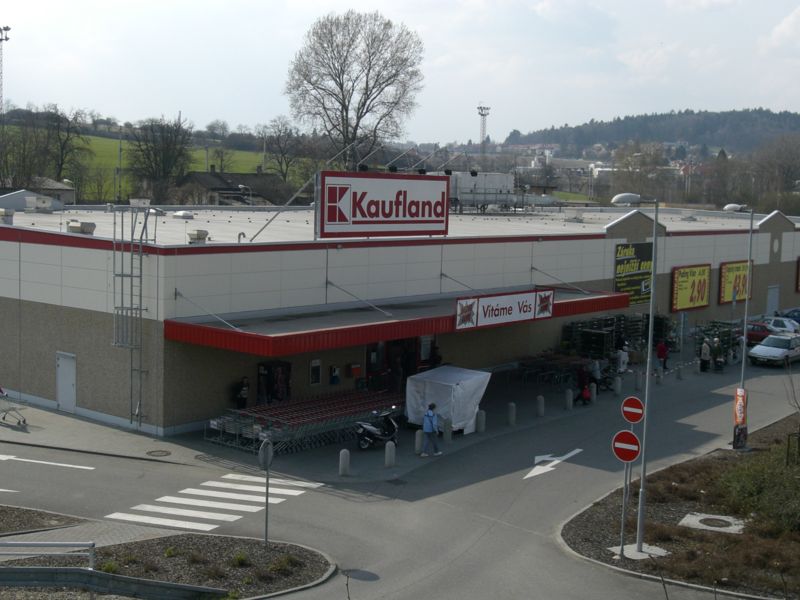 File:Kaufland-písek.jpg