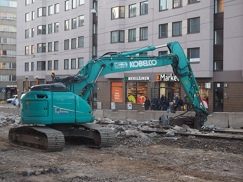 File:Kobelco excavator in Kallio.jpg