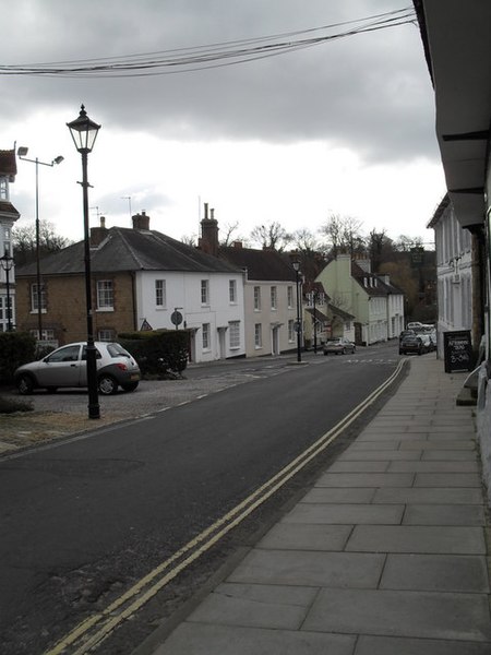 File:Looking southwards down South Street - geograph.org.uk - 1747114.jpg