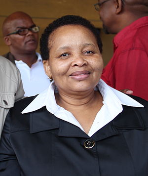 Lulu Xingwana