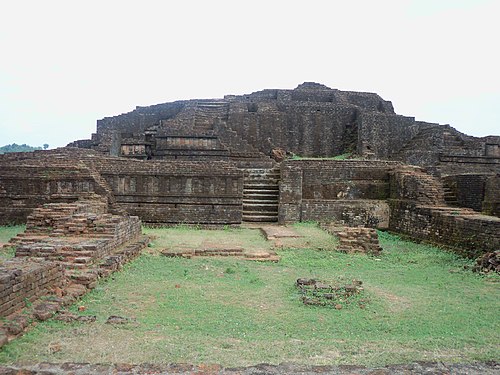 Remains of the Pravareshvara Shiva temple built by Pravarasena II at Mansar