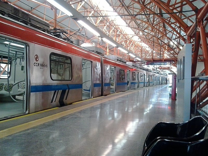 File:Metrô de Salvador na Estação Brotas.jpg