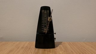 <span class="mw-page-title-main">Metronome</span> Device that produces a sound at a regular interval