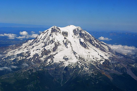 Mount Rainier from west.jpg