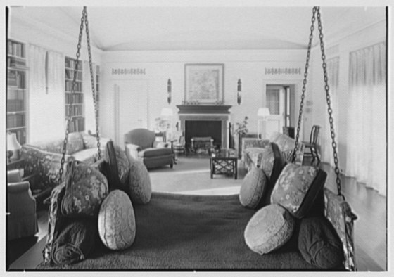 File:Mr. and Mrs. Edgar B. Stern, residence at 11 Garden Ln., New Orleans, Louisiana. LOC gsc.5a13780.tif