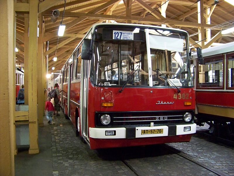 Ikarus 260 - Wikipedia