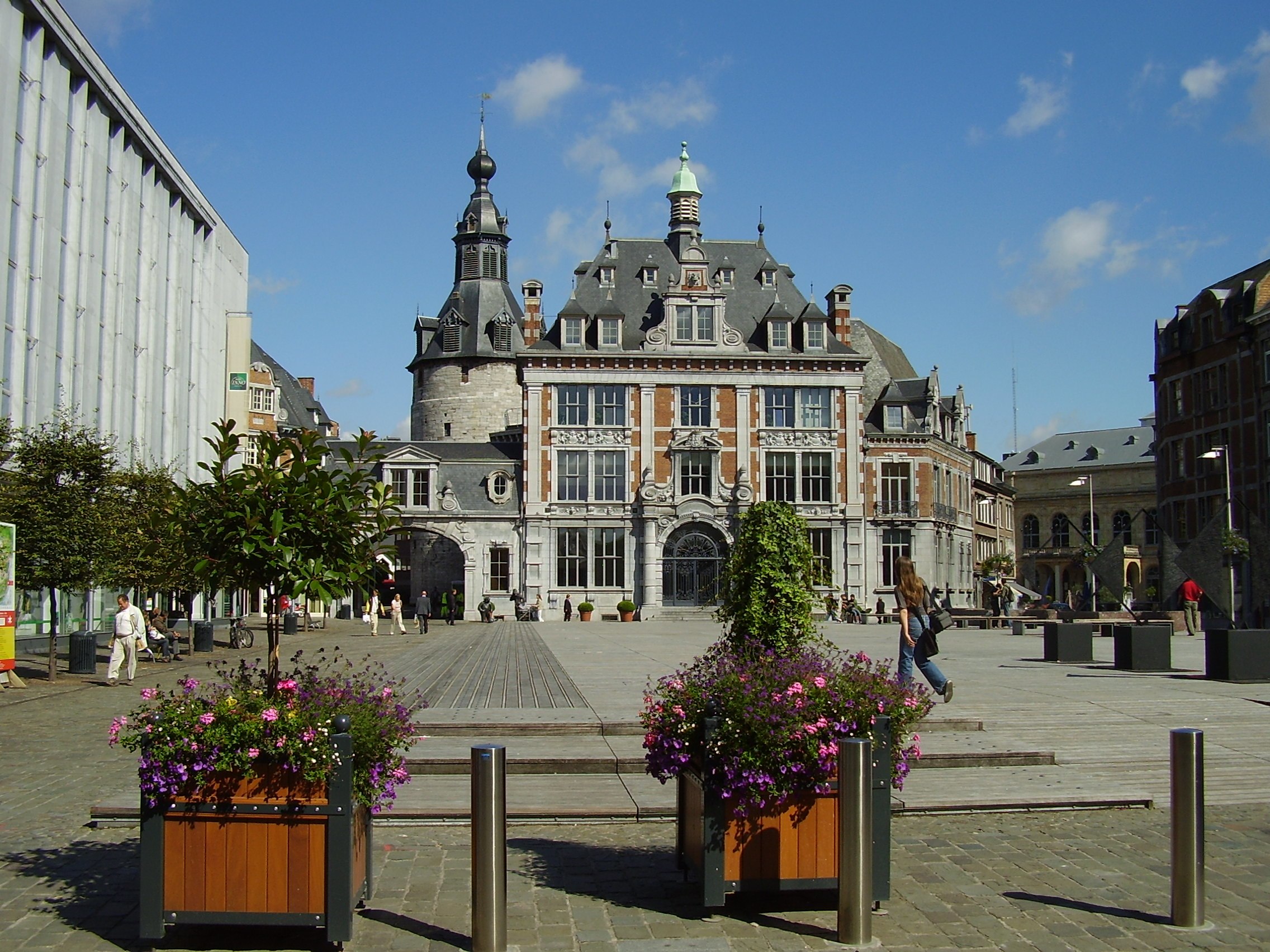 Place d. Намюр Бельгия. Провинция Намюр Бельгия. Льеж Люксембург. Город Намюр Бельгия достопримечательности.