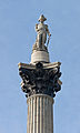 Het standbeeld van Nelson boven op de zuil