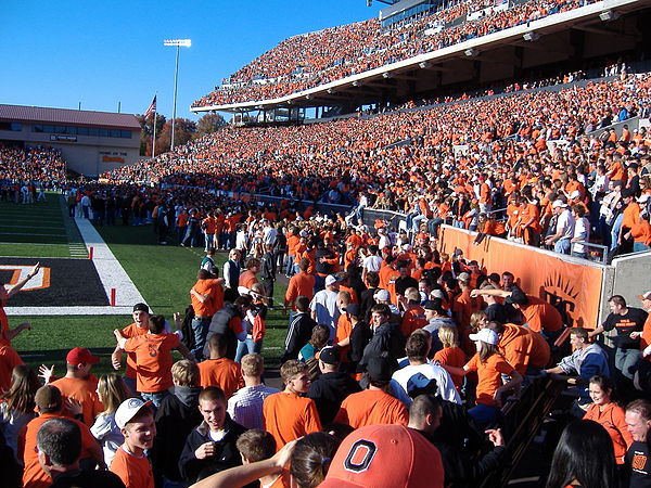 Oregon State fans prepare to rush the field in an historic upset of No. 3 USC in 2006