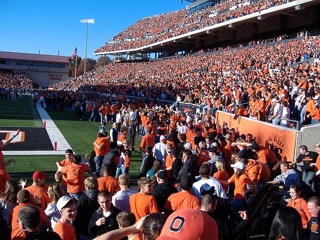 Oregon State fans prepare to rush the field in an historic upset of No. 3 USC in 2006