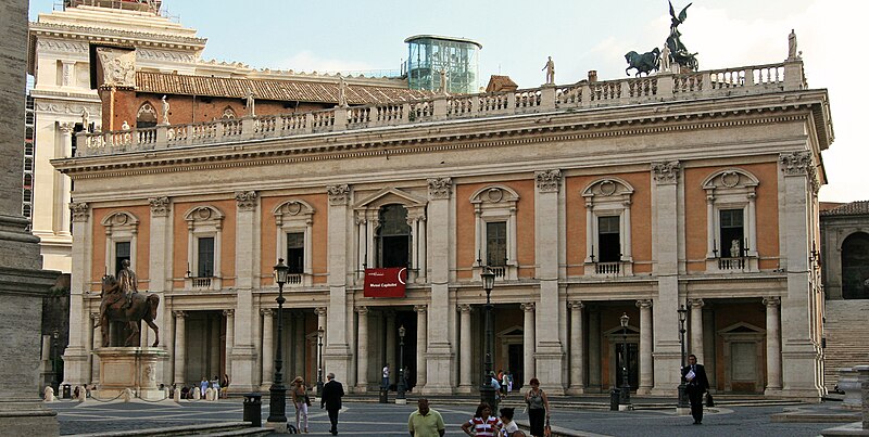 File:Palazzo Nuovo Capitolium.jpg