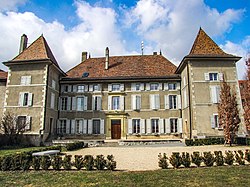 Pampigny, château (3).jpg